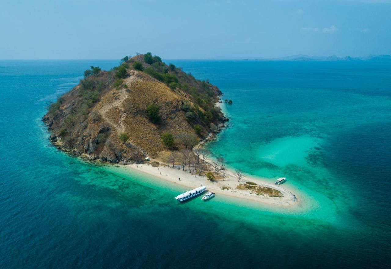 Hotel Ayana Komodo Waecicu Beach Labuan Bajo Exterior foto